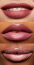 Cargar imagen en el visor de la galería, "Joyful" Hydrating Core Lip Shine e.l.f.