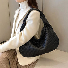 Cargar imagen en el visor de la galería, “Roma negra” Bag it
