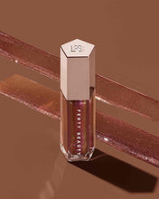 Cargar imagen en el visor de la galería, “Hot chocolit fantasy” Gloss bomb universal lip luminizer Fenty Beauty

