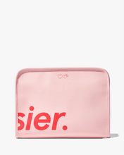 Cargar imagen en el visor de la galería, “The beauty bag” glossier
